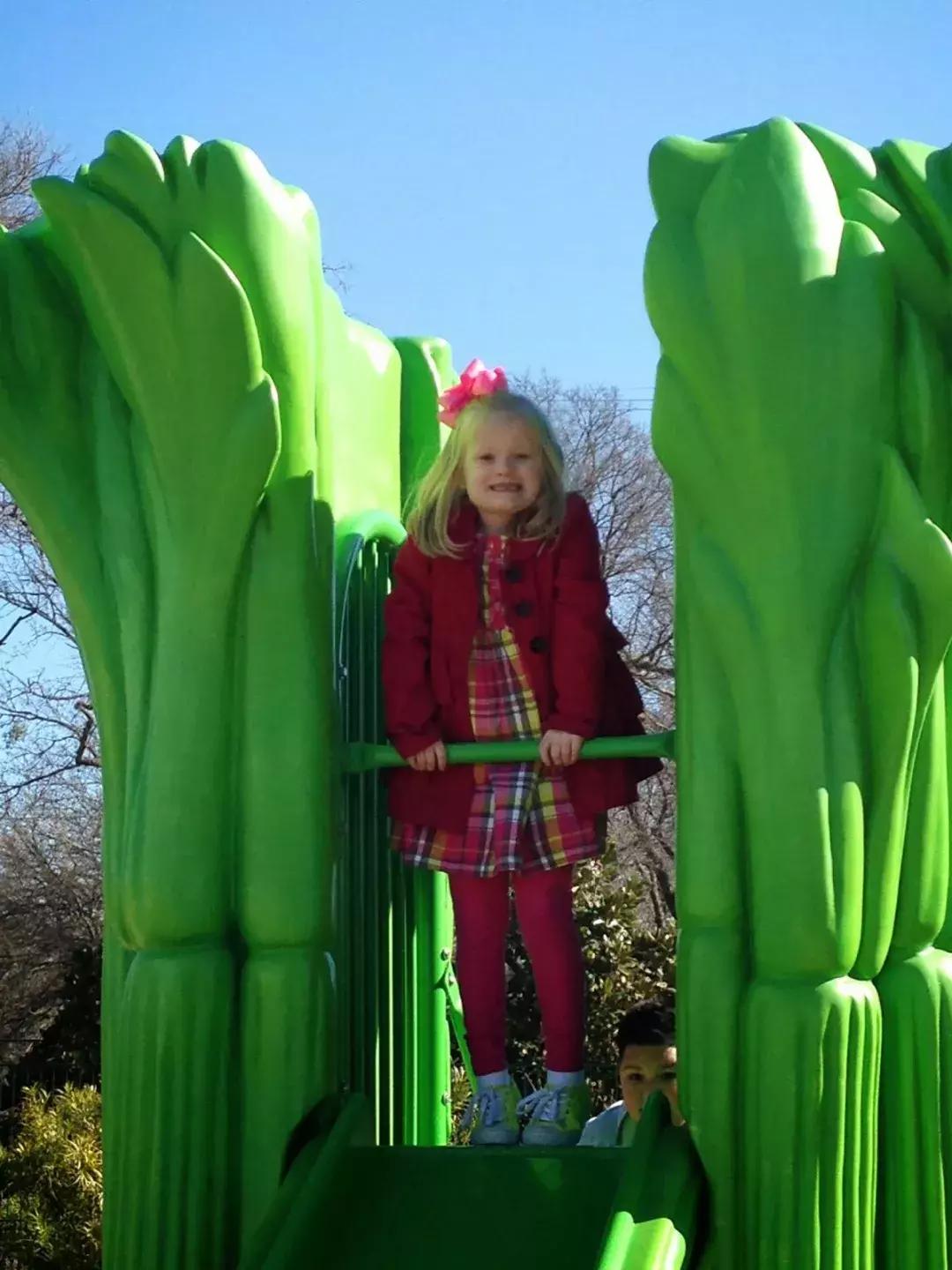 有趣的儿童花园,打造一个500平露台的共享儿童乐园