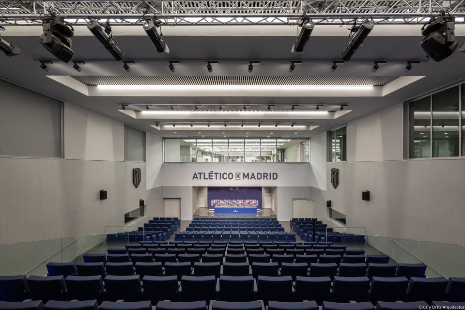 马德里竞技万达大都会球场外观,马德里竞技足球俱乐部