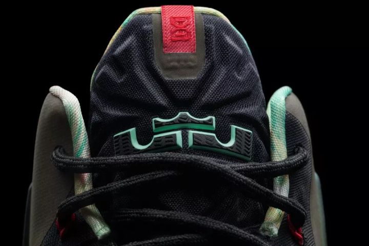 绛惧悕闉嬬殑纭激,绛惧悕闉嬭寮勫潖