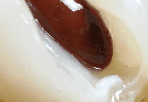 这些水果给娃吃要格外注意,这4种水果少让小孩子吃