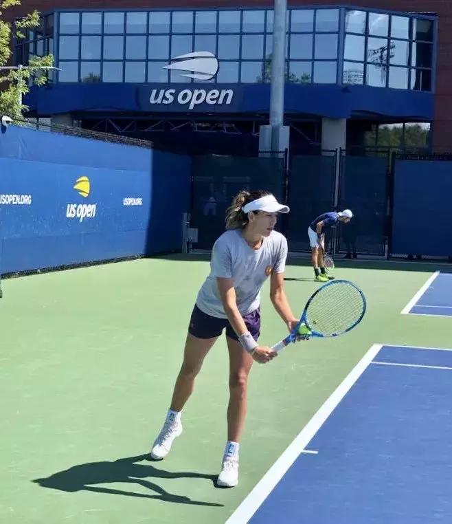 新闻丨费德一人慢热一人受伤小兹维列夫化身拜仁8号