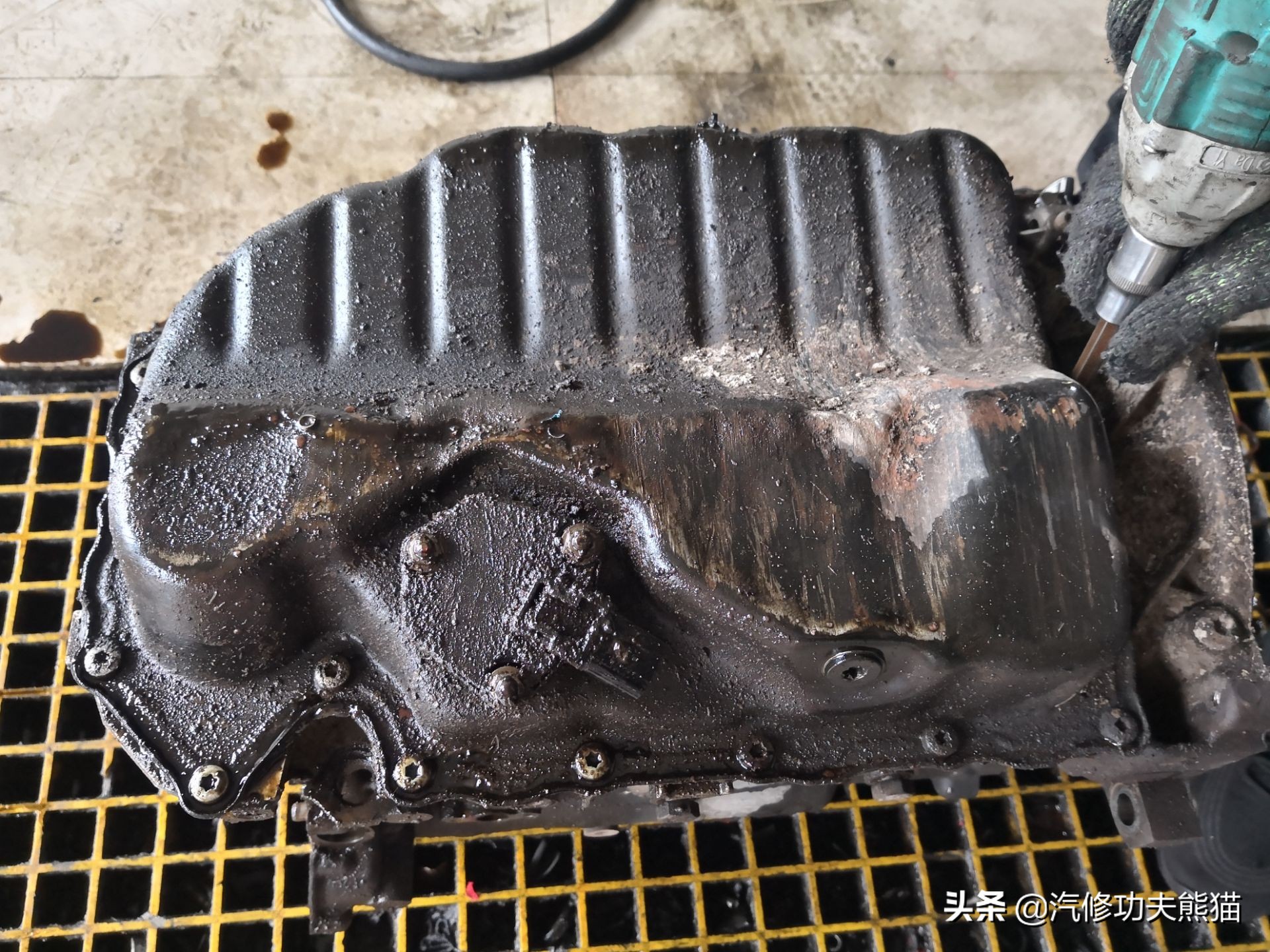 大众夏朗发动机大修维修费,进口大众夏朗大修