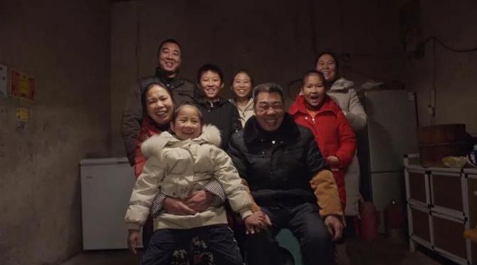 农村主妇成千万网红，被央视点名的“蜀中桃子姐”，到底凭什么？