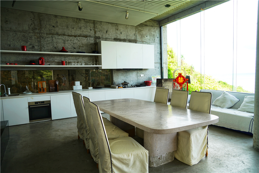 嵊泗海岛上有个漂亮的房子，无敌海景，吴彦祖用31天改造而成