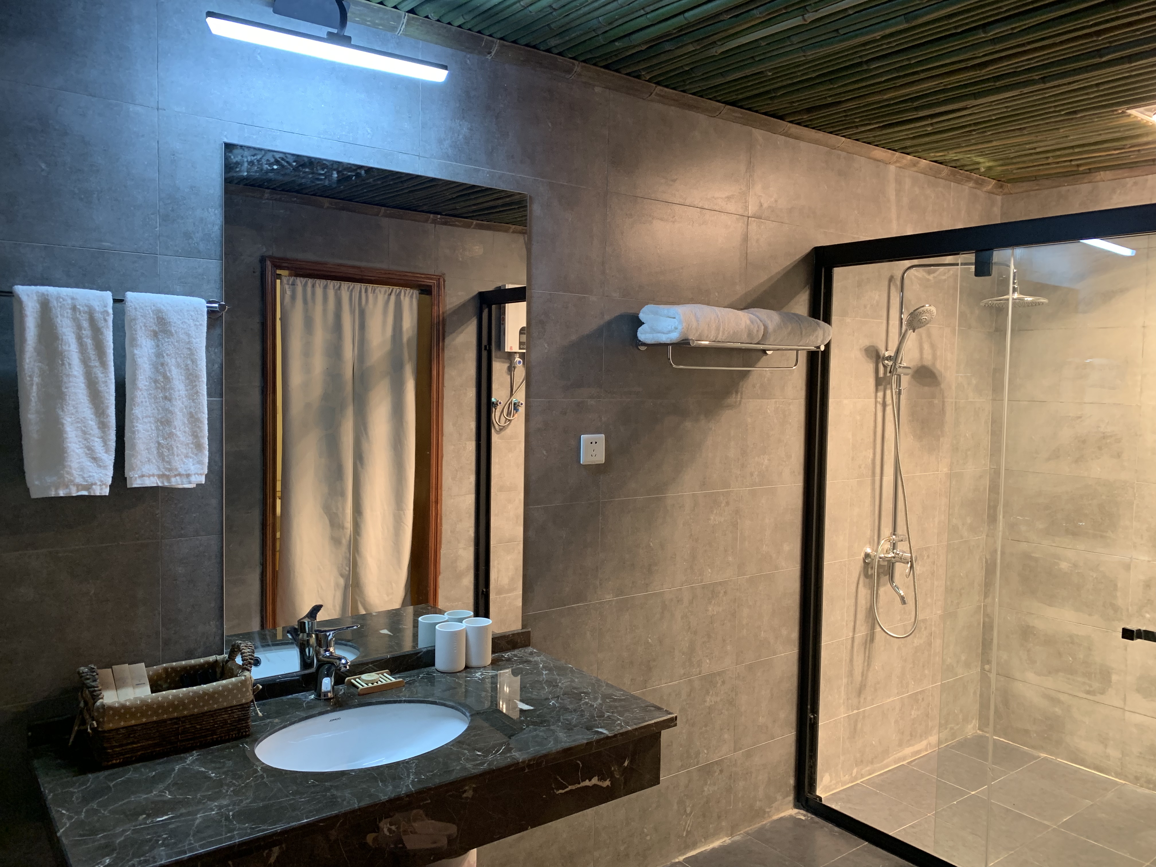 重庆小九寨九凤瑶池民宿,重庆温泉区九凤山民宿有哪些