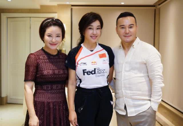 新西*博兰**主化国风妆为毛戈平打call，毛老师又火！调制彩妆太厉害