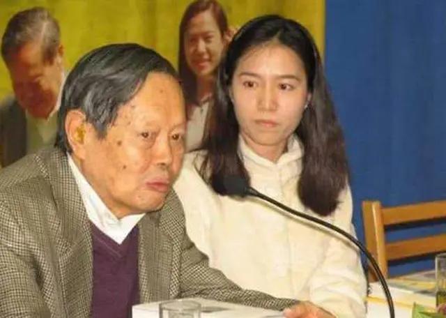 杨振宁和韩美林有孩子吗,杨振宁翁帆结婚前结婚后的合照