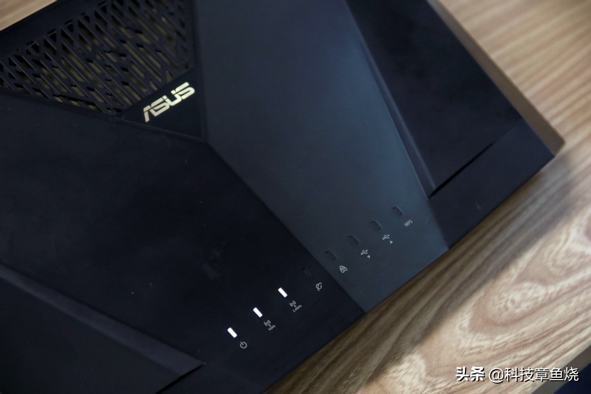 华硕rtax88u深度评测,华硕rt-ax68u路由器测评