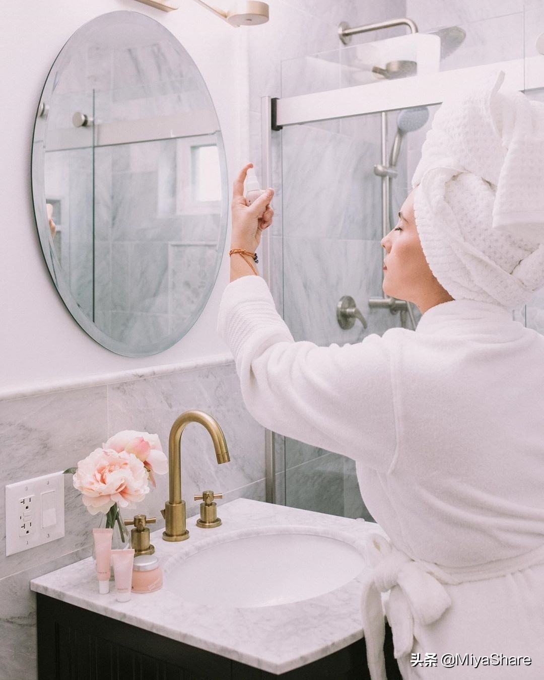 用护肤品脸部敏感怎么办,敏感长痘肌肤护肤品推荐