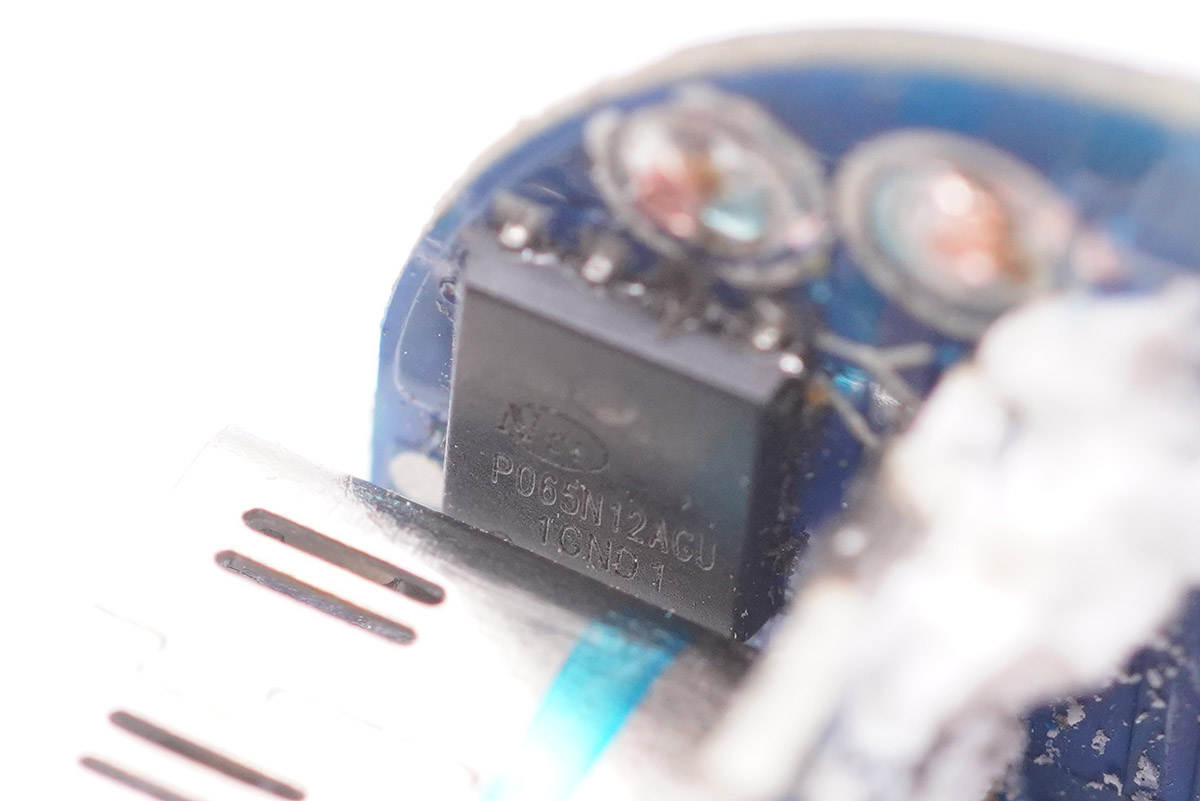 绿联45w双口快充拆解,绿联20瓦双口快充拆解