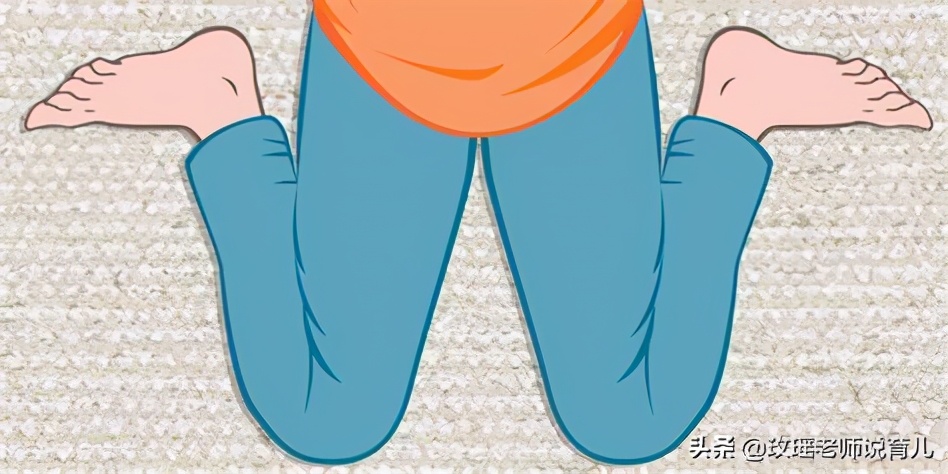 孩子o型腿走路,内八字脚如何矫正儿童坐姿