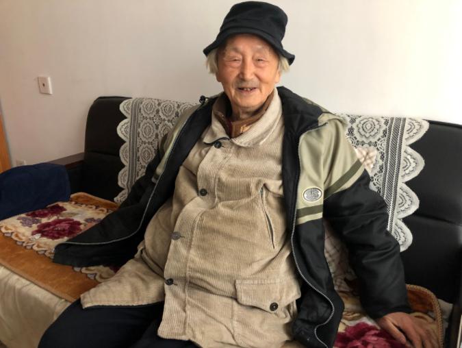 91岁裸模入行9年，儿女直骂：“不要脸！死了也不会给你收尸！”