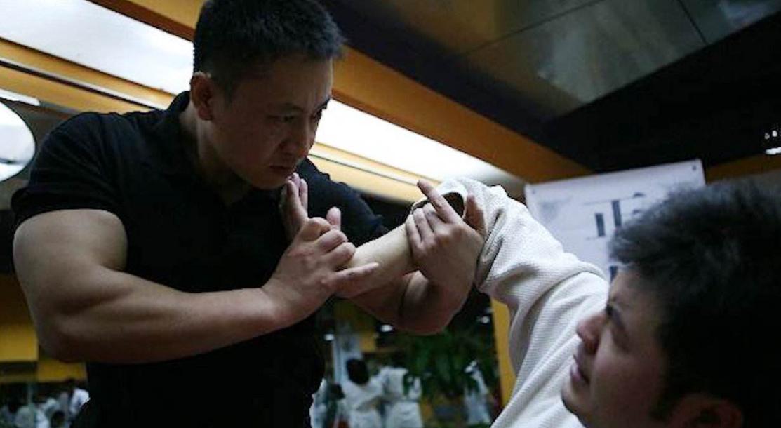 中国第一保镖打拳击,中国第一保镖打得过泰森吗