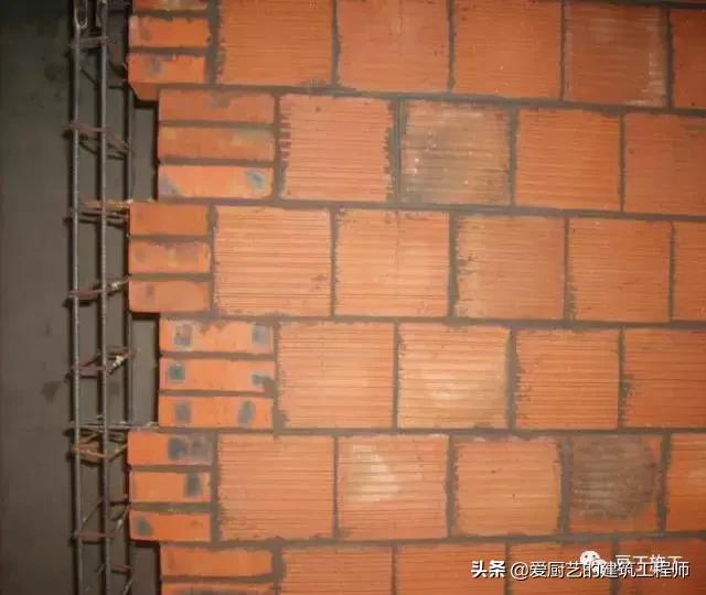 抹灰空鼓开裂修复施工方法图解,抹灰空鼓开裂原因