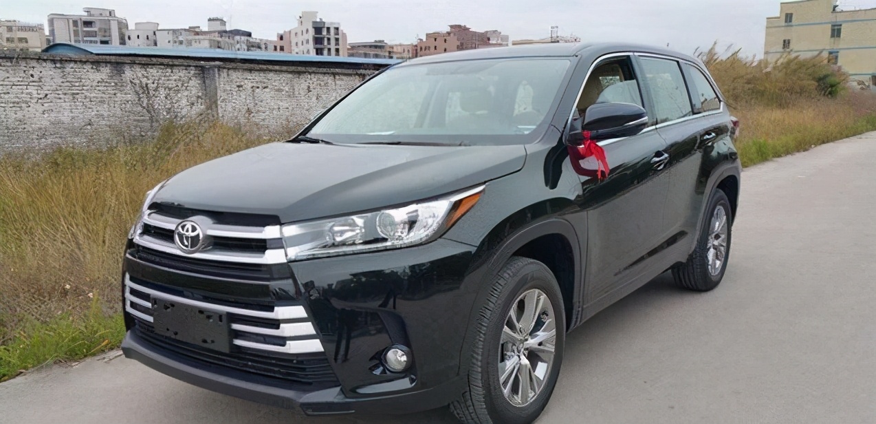 27.88万汉兰达配置,汉兰达卤素大灯改成led好吗