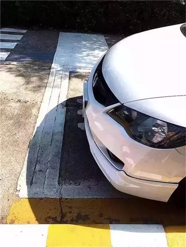 泰国驾校报名费多少,泰国学车