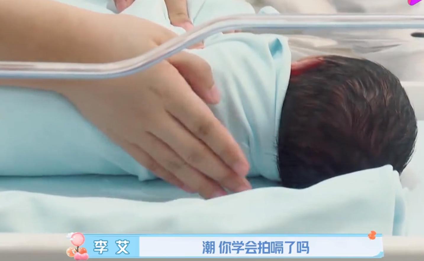 如何帮宝宝拍嗝防止吐奶,婴幼儿喂奶与拍嗝的操作流程