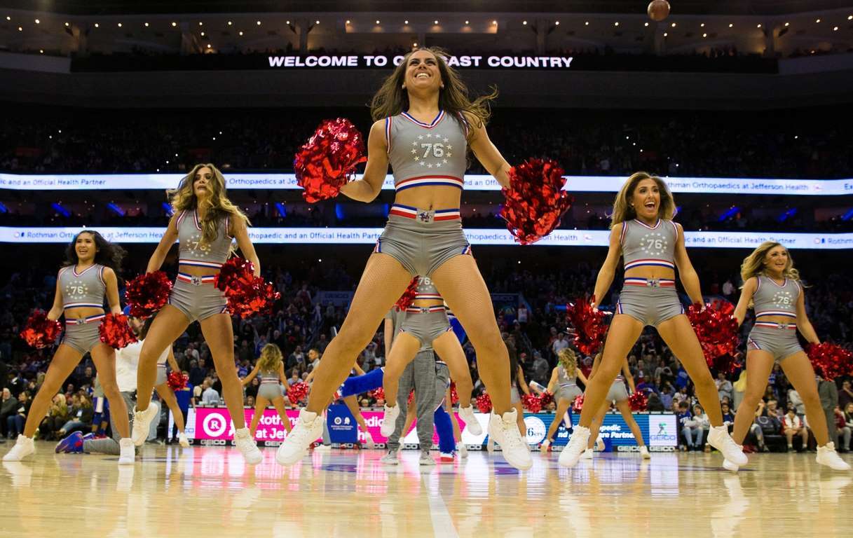 揭秘nba拉拉队背后心酸故事,外表光鲜亮丽背后的辛酸