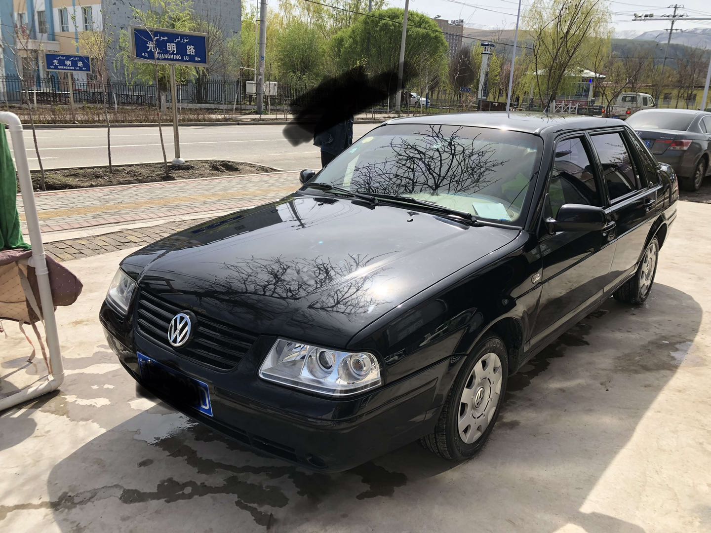 90后小伙已买了4辆沃尔沃卡车,95后小伙买2万二手车