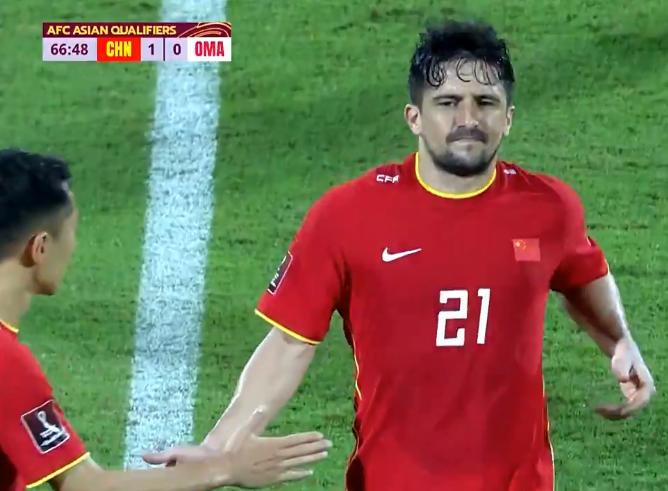 李铁回应洛国富被换,李铁1:0换下洛国富