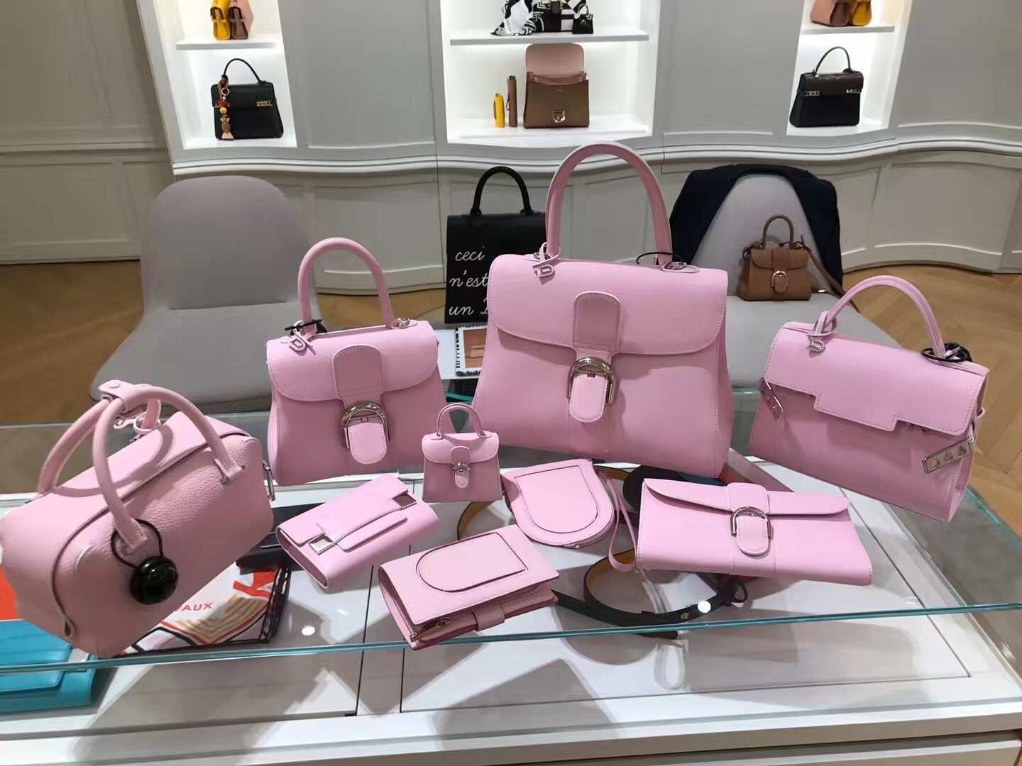 濂緢鍝佺墝delvaux,delvaux濂緢鍝佺墝