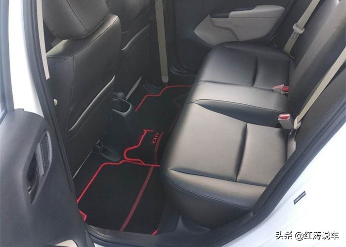7万多元起的本田锋范适合家用吗？网友：1.5L动力充沛，空间很大