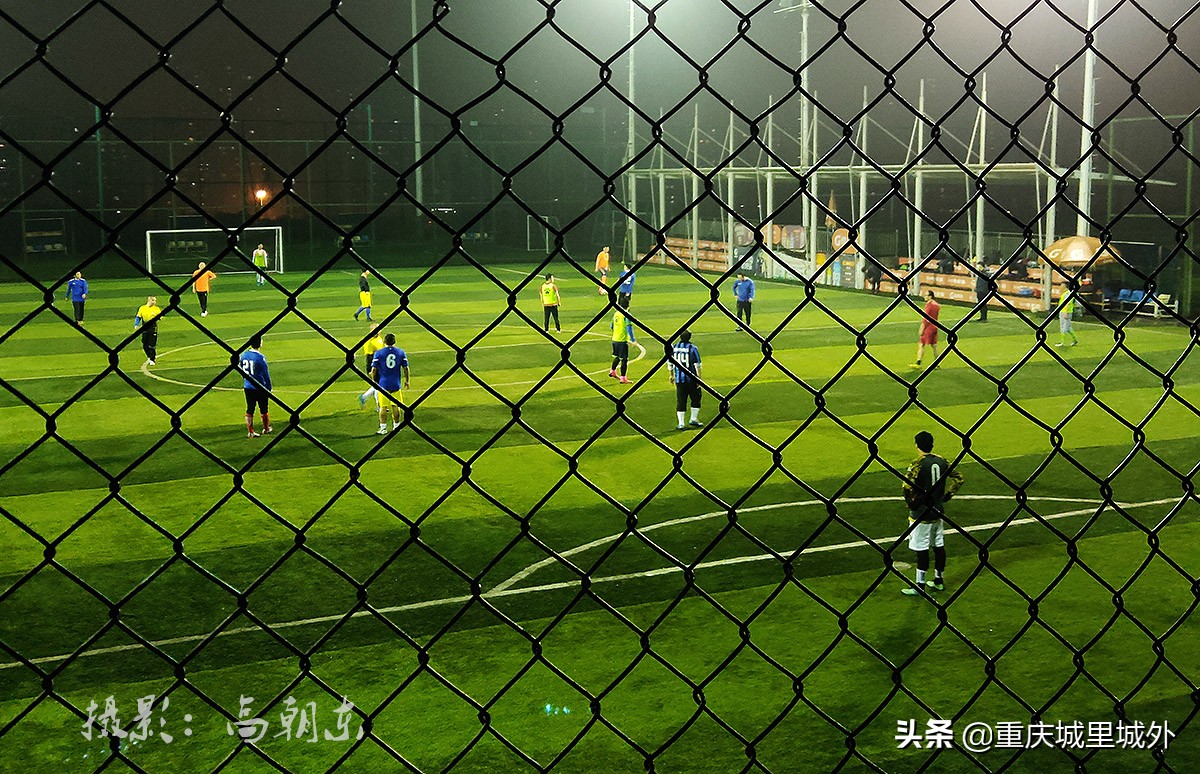 夜间开放的体育公园,平顶山体育公园晚上好玩吗