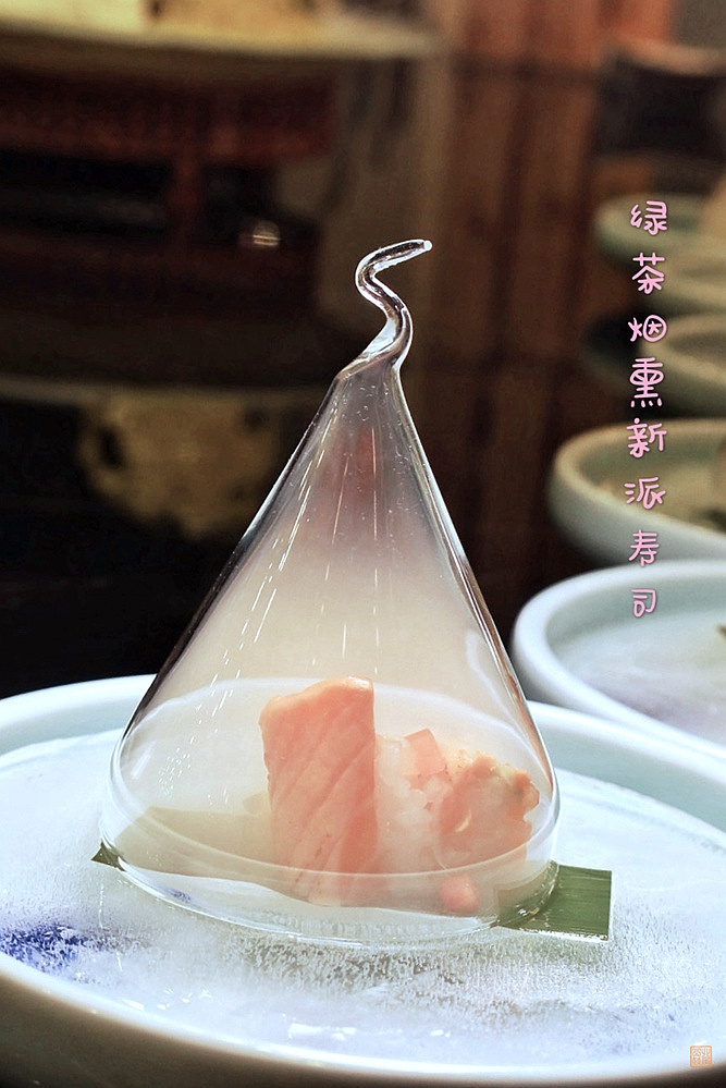 不能飞去巴黎伦敦，不如到大连喂鸽子，赏海景吃海鲜