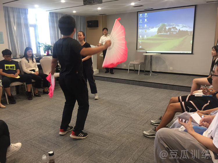 如何提高自己的语言表达能力app,如何提高自己的语言表达能力500字