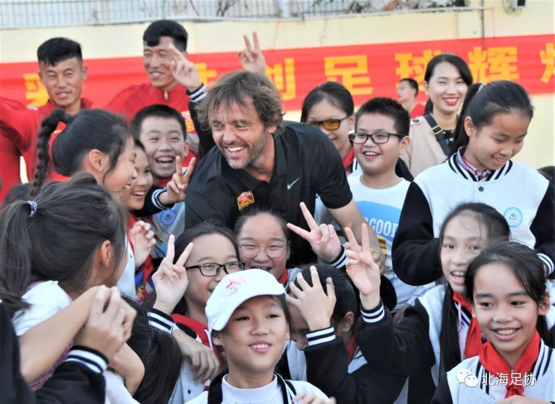 与世界球星同行,2024年北海青少年足球赛事
