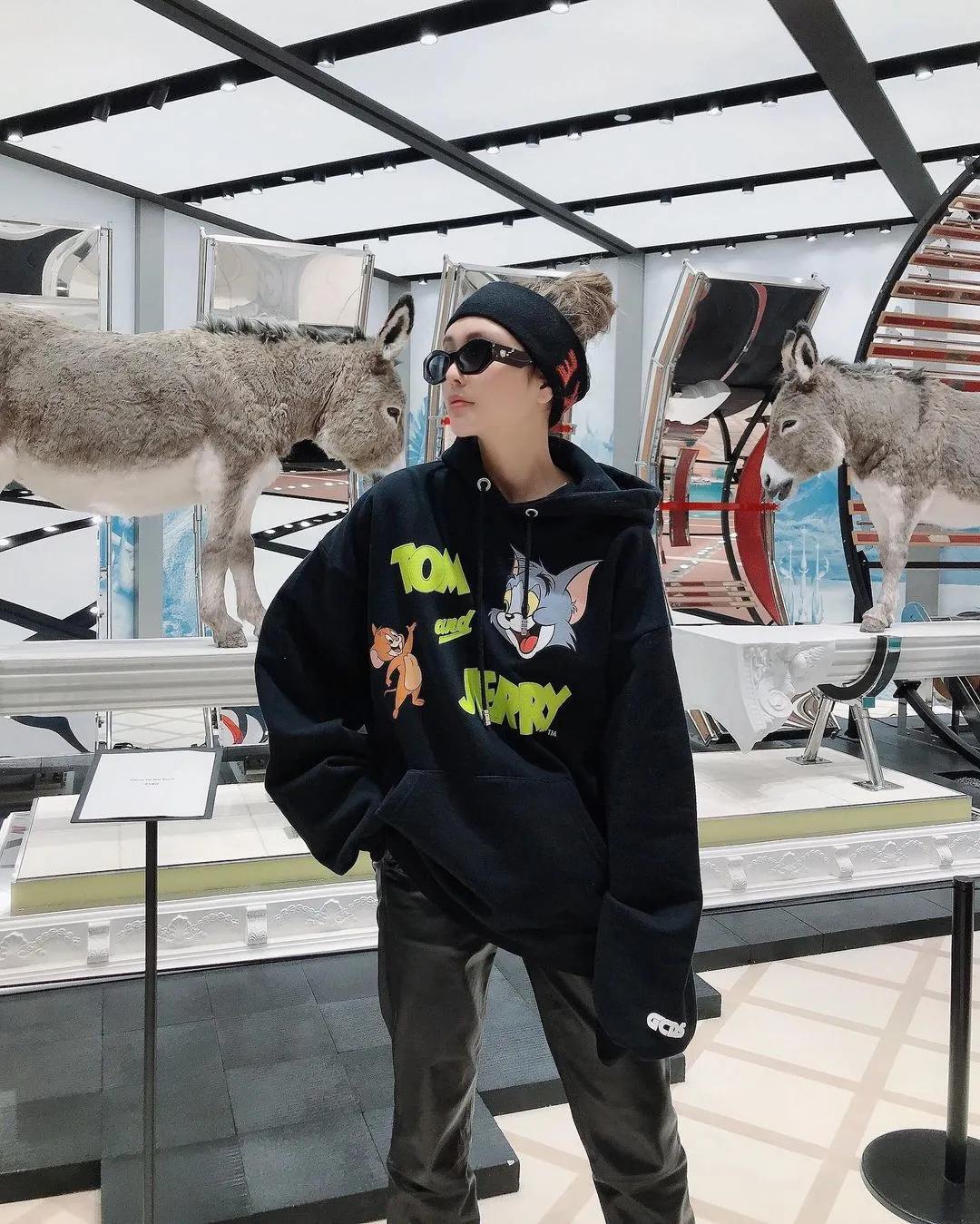 和罗志祥分手7个月后，周扬青终于要出道做女明星了...