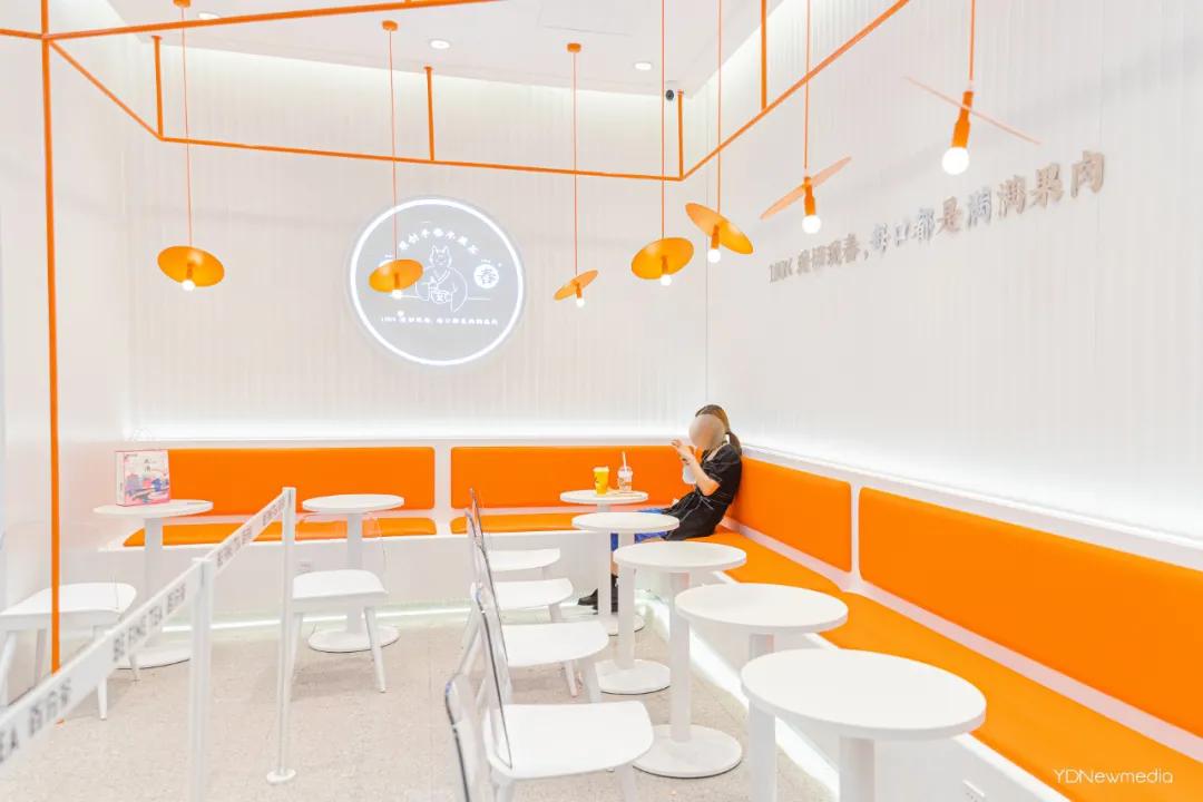 水果怼怼怼怼怼到爆汁，这家“超给力”的水果茶，6.3元限时喝