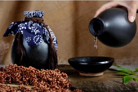 打过新冠疫苗胳膊酸沉怎么回事啊,新冠疫苗打的左胳膊怎么右胳膊疼