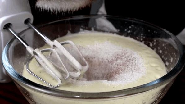 无需奶油简易慕斯蛋糕,不用奶油的慕斯蛋糕教程