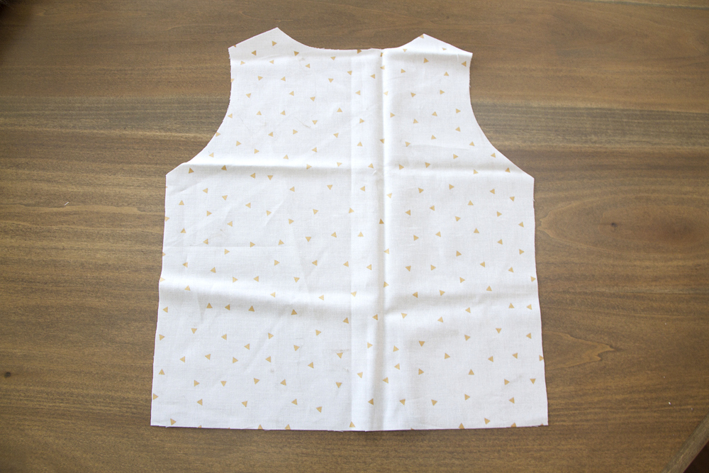 简单冬季背心裁剪缝制方法,双面绒背心裁剪教程视频