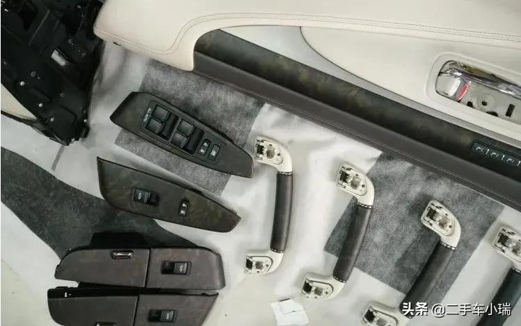 可乐白醋牙膏可以清洗汽车大灯吗,大灯划痕牙膏翻新靠谱吗