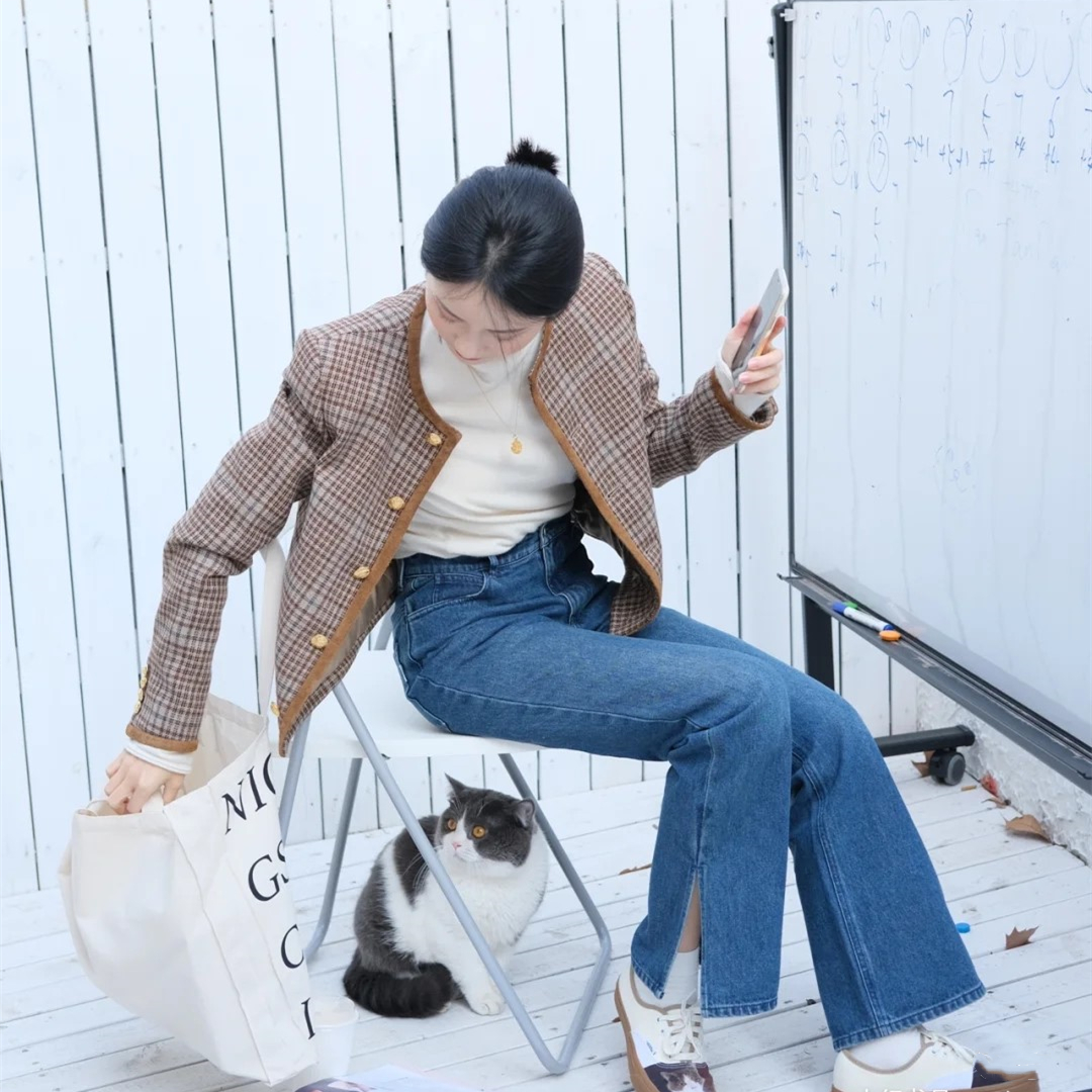 跟着时尚博主学穿搭,跟着博主打卡