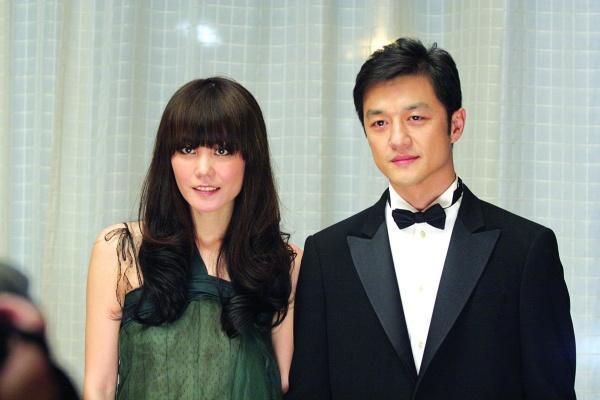 谢霆锋张柏芝爱恨纠葛,谢霆锋张柏芝王菲之间的故事