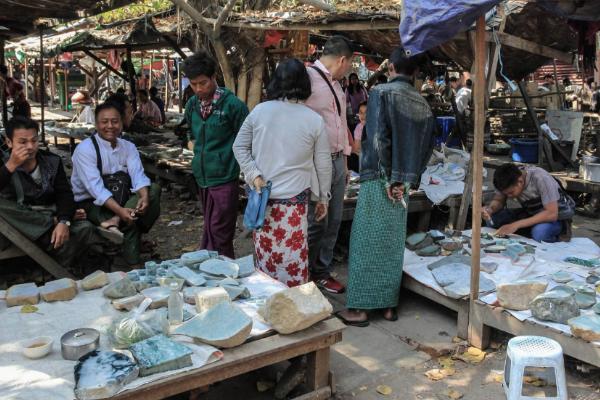 缅甸翡翠很便宜吗 (缅甸买翡翠是不是比国内便宜)