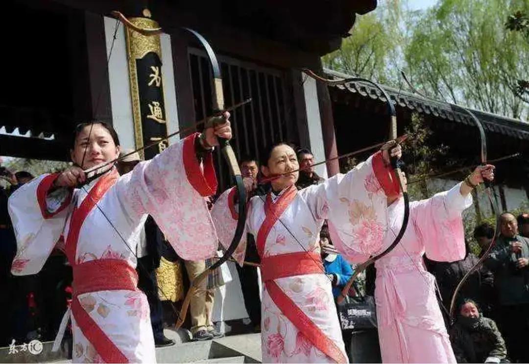 十一误入了桃花园的美好时光靖西旧州古城国庆中秋游园狂欢