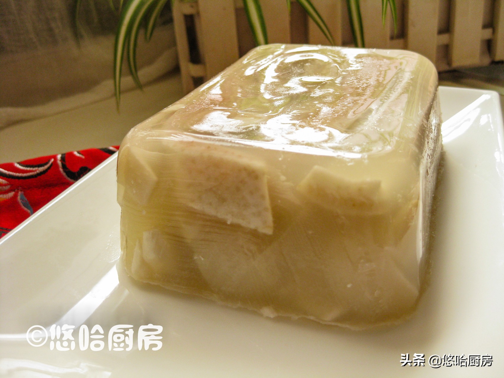 肉皮冻怎么做比较滑嫩,肉皮冻如何做出来滑溜