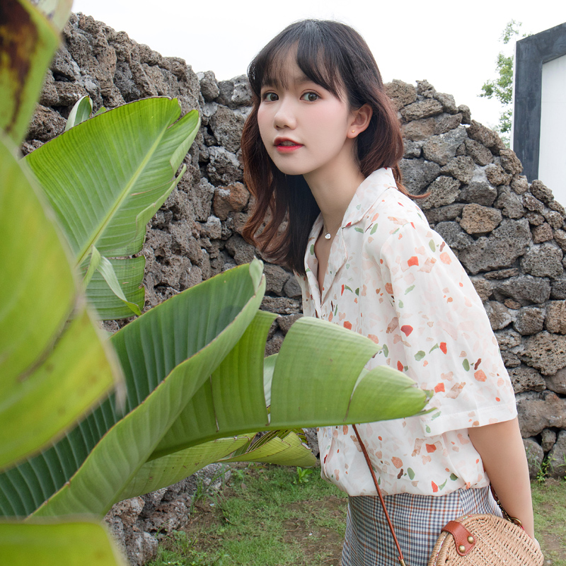 雪纺短袖上衣年轻时尚,雪纺短袖上衣夏季中长