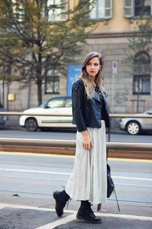 搭配短靴显瘦的又时髦的裤子,秋冬短靴配裙子轻松显气质