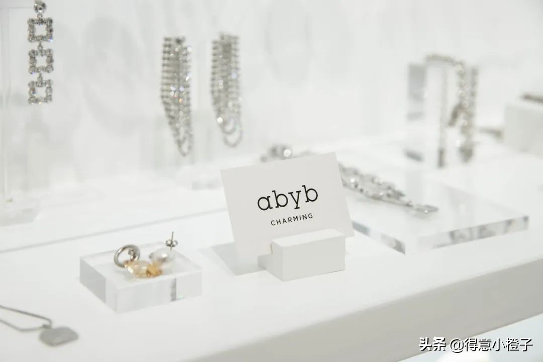 人类高质量店铺,武汉潮牌买手店