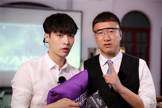 努力拼搏的张艺兴获得了不少认可,优秀的正能量偶像张艺兴