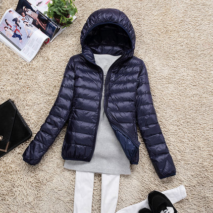 寒冷冬天穿羽绒服如何搭配才好看 (冬天的羽绒服怎么穿才好看)