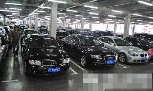 上海二手市场“鸦雀无声”,5万宝马7系都卖不出?厂商很无奈