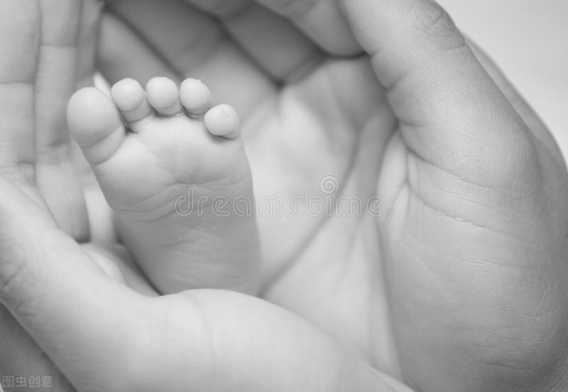 我教育孩子已经完败了，但我还要继续溺爱他