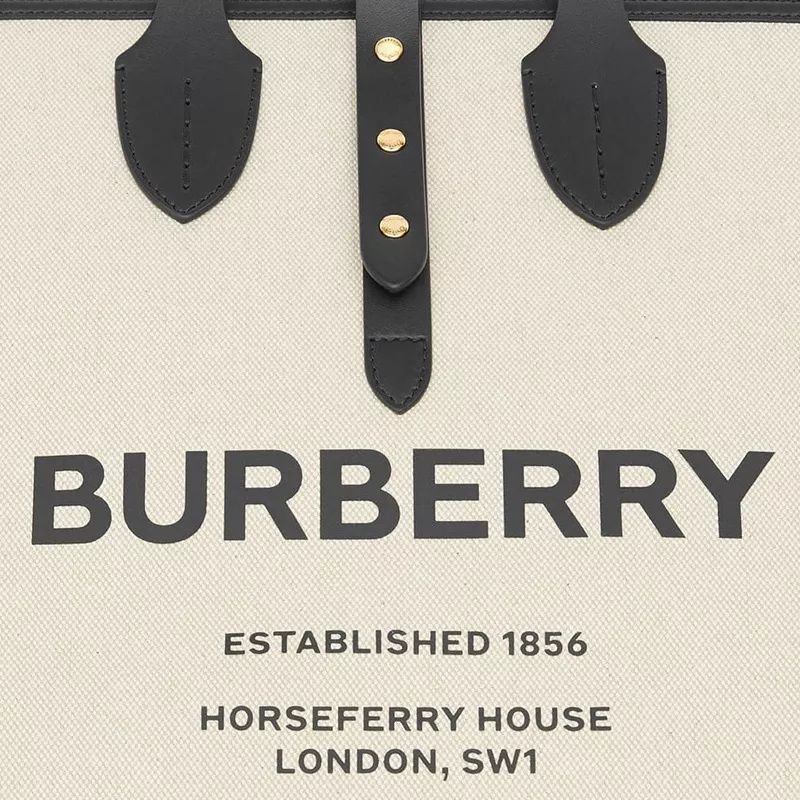 太刺激了吧！这里有几个快递盒想请你偷看