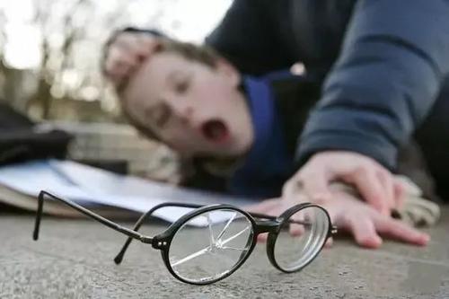 联名举报校霸,二年级班霸欺负同学家长联名举报